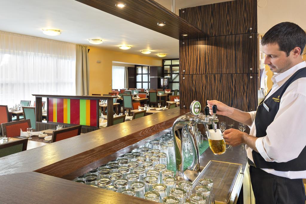 Wellness Hotel Diana Velke Losiny Bagian luar foto