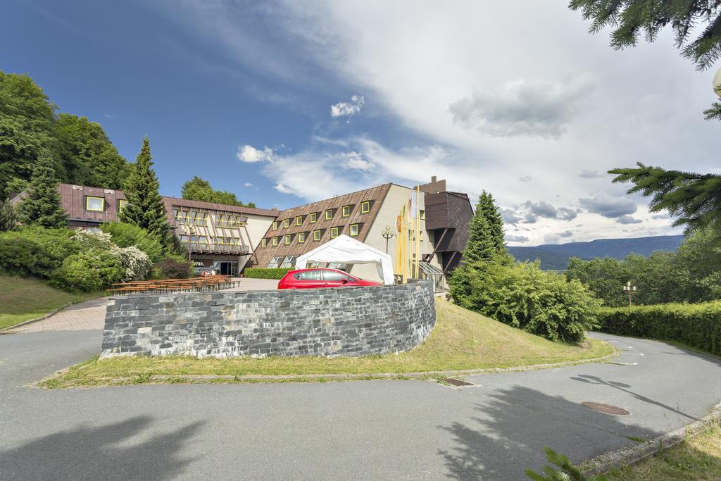 Wellness Hotel Diana Velke Losiny Bagian luar foto