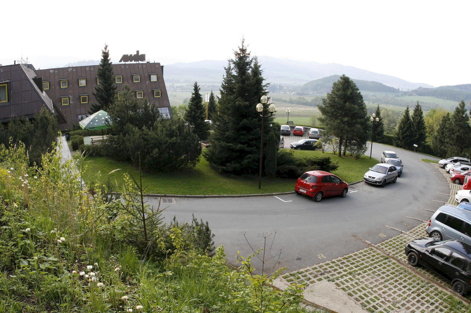 Wellness Hotel Diana Velke Losiny Bagian luar foto